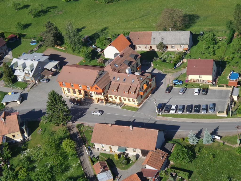 Hostinec U Hubalku Kostelec nad Orlici Exterior photo